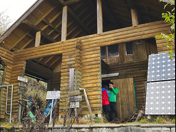 祖母山9合目小屋