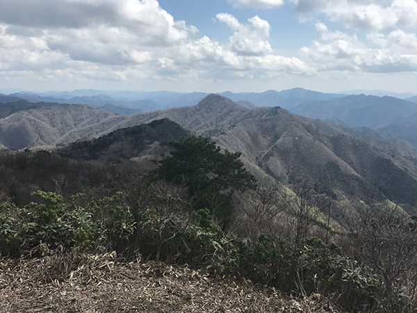 弟見山展望台からの莇ヶ岳