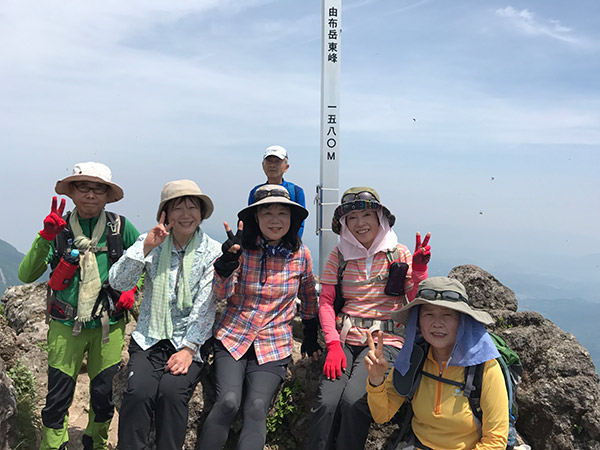 山頂にて記念撮影