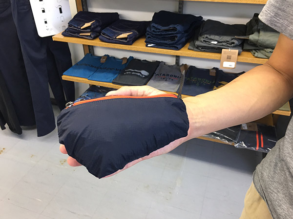 コンパクトに携帯可能