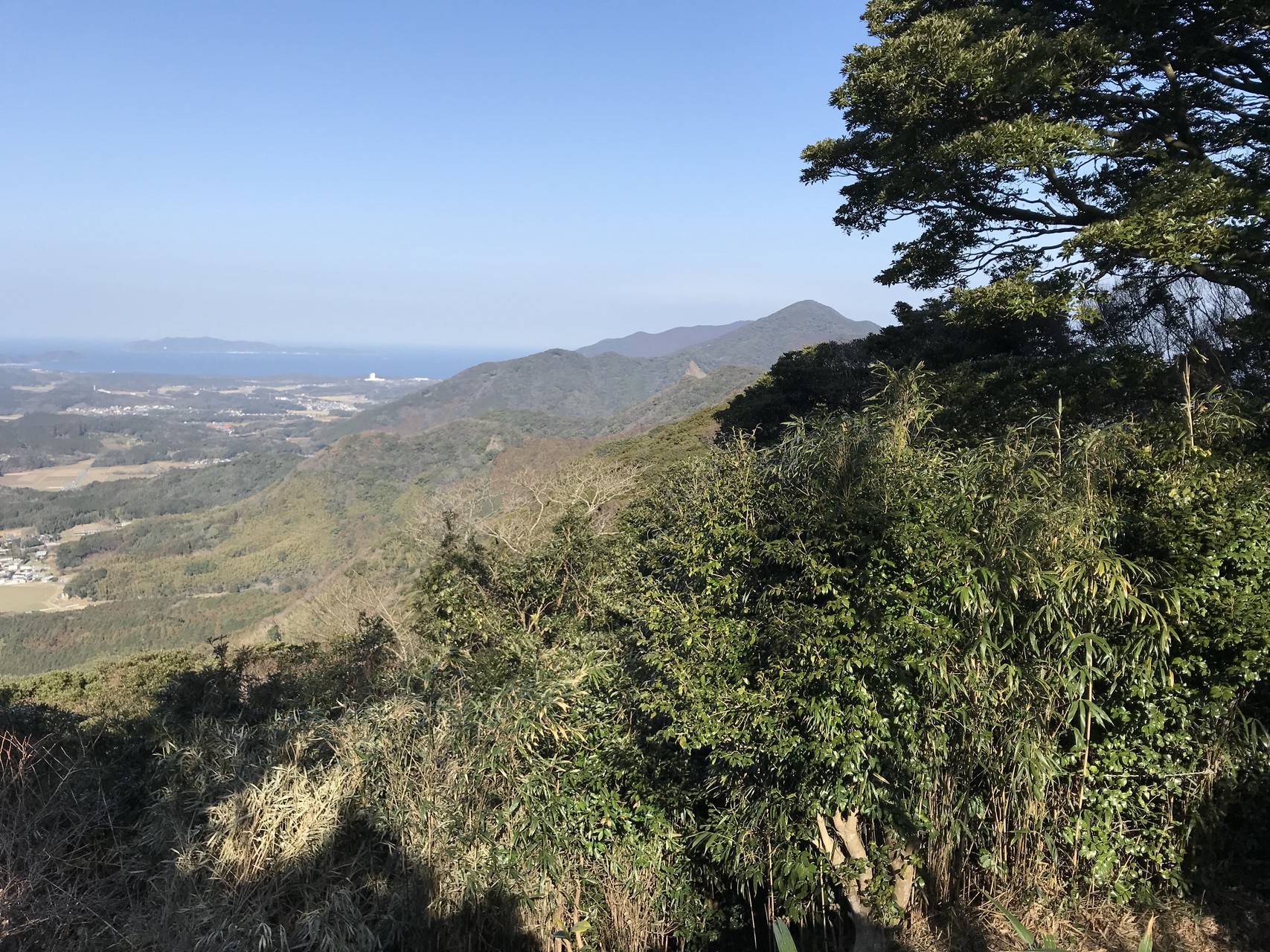 城山山頂からの孔大寺山